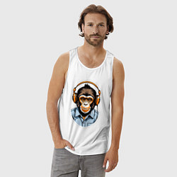 Майка мужская хлопок Портрет обезьяны в наушниках, цвет: белый — фото 2