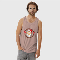 Майка мужская хлопок Твои желания расстраивают санту, цвет: пыльно-розовый — фото 2