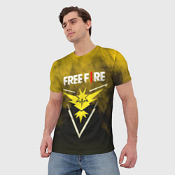 Футболка мужская FREEFIRE YELLOW SMOKE Z, цвет: 3D-принт — фото 2