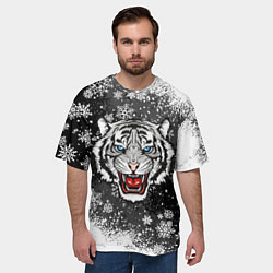 Футболка оверсайз мужская НОВОГОДНИЙ БЕЛЫЙ ТИГР 2022, цвет: 3D-принт — фото 2