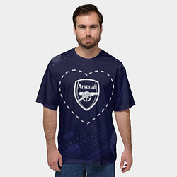 Футболка оверсайз мужская Лого Arsenal в сердечке на фоне мячей, цвет: 3D-принт — фото 2