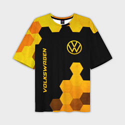 Мужская футболка оверсайз Volkswagen - gold gradient: символ и надпись верти