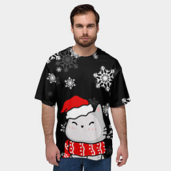 Футболка оверсайз мужская Котик в новогодней шапочке - снежинки, цвет: 3D-принт — фото 2