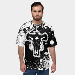 Футболка оверсайз мужская Черный клевер - брызги и бык, цвет: 3D-принт — фото 2