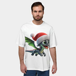 Футболка оверсайз мужская Милый дракончик, в шапке деда мороза, цвет: 3D-принт — фото 2