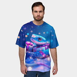 Футболка оверсайз мужская Новогодняя змейка с подарком, цвет: 3D-принт — фото 2