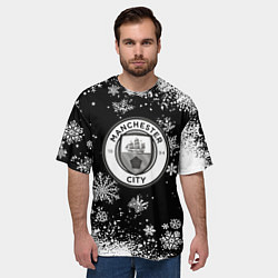 Футболка оверсайз мужская Манчестер сити снежинки новый год, цвет: 3D-принт — фото 2