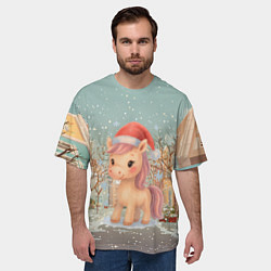 Футболка оверсайз мужская Маленькая новогодняя милая лошадка, цвет: 3D-принт — фото 2