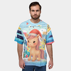 Футболка оверсайз мужская Лошадка с новогоднем венком, цвет: 3D-принт — фото 2