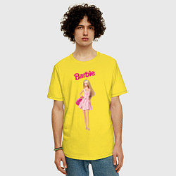 Футболка оверсайз мужская Барби на прогулке, цвет: желтый — фото 2