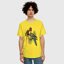 Футболка оверсайз мужская Тропические попугаи, цвет: желтый — фото 2