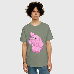 Футболка оверсайз мужская Розовый слонёнок, цвет: авокадо — фото 2