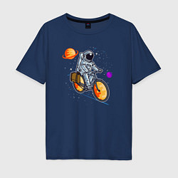Футболка оверсайз мужская Космонавт едет на велосипеде, цвет: тёмно-синий