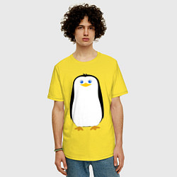 Футболка оверсайз мужская Красивый пингвин, цвет: желтый — фото 2
