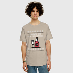 Футболка оверсайз мужская Drink up its Christmas, цвет: миндальный — фото 2