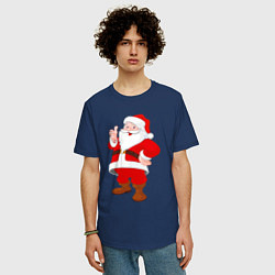 Футболка оверсайз мужская Радостный Санта Клаус, цвет: тёмно-синий — фото 2
