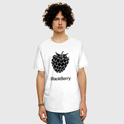 Футболка оверсайз мужская Ежевика черная ягода, цвет: белый — фото 2