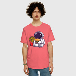 Футболка оверсайз мужская Голодный космонавт, цвет: коралловый — фото 2