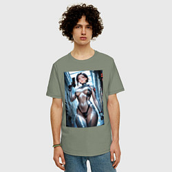 Футболка оверсайз мужская Девушка-наемница, цвет: авокадо — фото 2