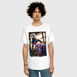 Футболка оверсайз мужская Девушка с оружием в киберпанк стиле, цвет: белый — фото 2