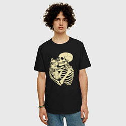 Футболка оверсайз мужская Скелет и котёнок, цвет: черный — фото 2