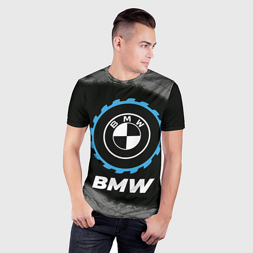 Мужская спорт-футболка BMW в стиле Top Gear со следами шин на фоне / 3D-принт – фото 3