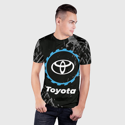 Мужская спорт-футболка Toyota в стиле Top Gear со следами шин на фоне / 3D-принт – фото 3