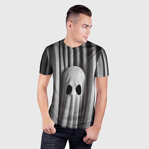Мужская спорт-футболка Серые шторы и призрак / 3D-принт – фото 3