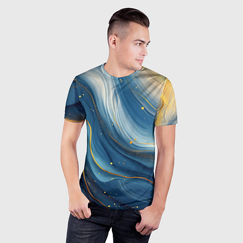Мужская спорт-футболка Золотая волнистая текстура на синей ткани / 3D-принт – фото 3
