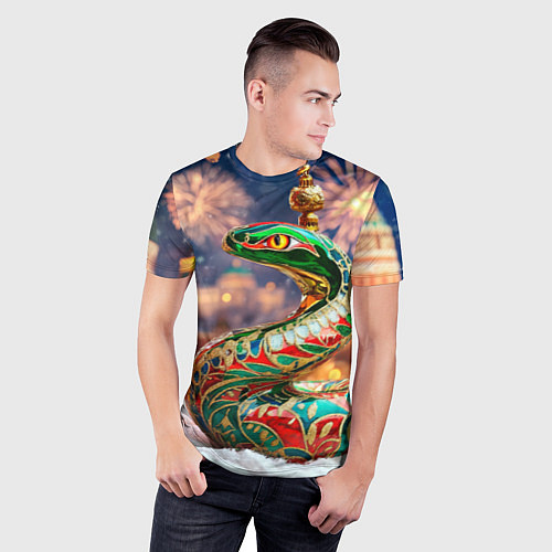 Мужская спорт-футболка Змея на фоне новогоднего кремля / 3D-принт – фото 3