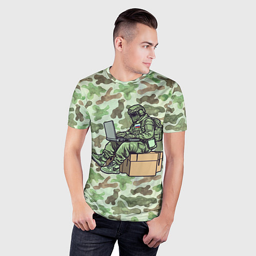 Мужская спорт-футболка Русский солдат за ноутбуком / 3D-принт – фото 3