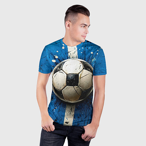 Мужская спорт-футболка Футбольный мяч на синем / 3D-принт – фото 3