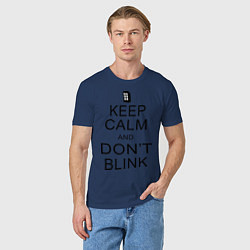 Футболка хлопковая мужская Keep Calm & Don't Blink, цвет: тёмно-синий — фото 2