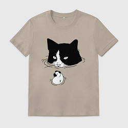 Футболка хлопковая мужская Кот сидит в воде и сторожит утёнка, цвет: миндальный