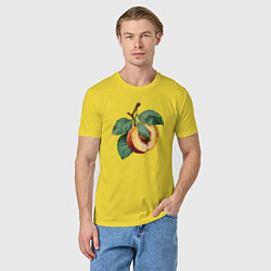 Футболка хлопковая мужская Персик с листьями, цвет: желтый — фото 2