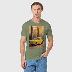 Футболка хлопковая мужская Желтый ретро автомобиль, цвет: авокадо — фото 2