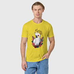 Футболка хлопковая мужская Попугай какаду на ветке с листьями, цвет: желтый — фото 2