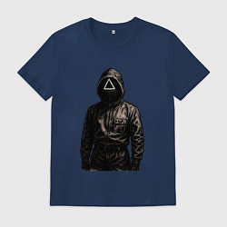 Футболка хлопковая мужская Игра в кальмара - черный страж, цвет: тёмно-синий