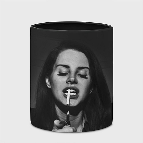 Кружка цветная Lana Del Rey / 3D-Белый + черный – фото 2