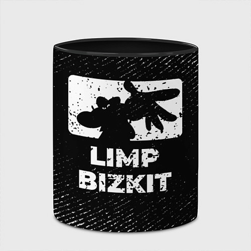 Кружка цветная Limp Bizkit с потертостями на темном фоне / 3D-Белый + черный – фото 2