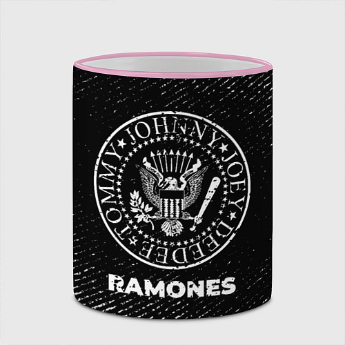 Кружка цветная Ramones с потертостями на темном фоне / 3D-Розовый кант – фото 2