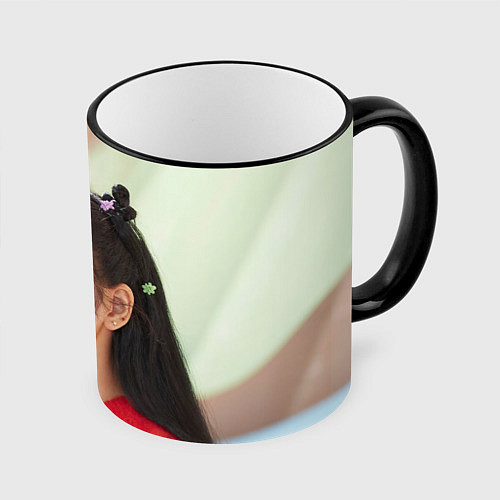 Кружка цветная Blackpink Lisa / 3D-Черный кант – фото 1