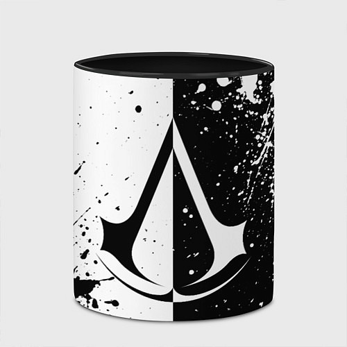 Кружка цветная Assasins Creed - black and white / 3D-Белый + черный – фото 2