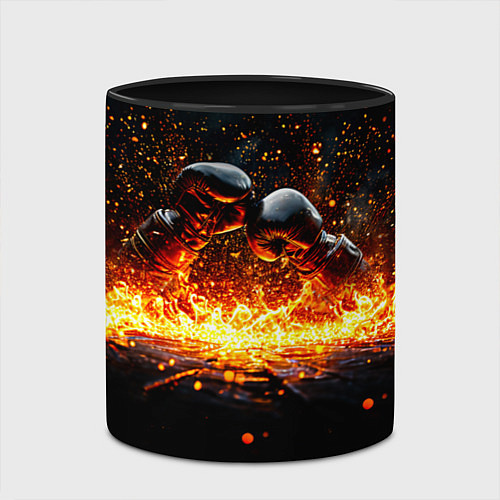 Кружка цветная Кикбоксеркие перчатки в огне / 3D-Белый + черный – фото 2
