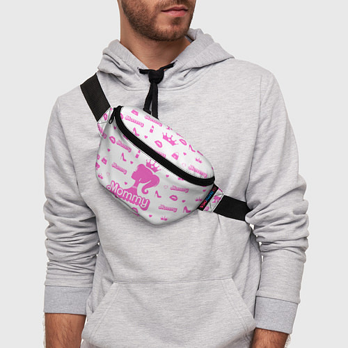 Поясная сумка Мамочка - силуэт барби: паттерн розовый на белом ф / 3D-принт – фото 3