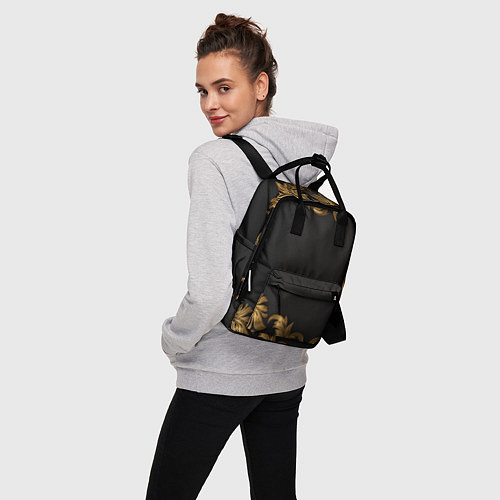 Женский рюкзак Золотые объемные листья на черном / 3D-принт – фото 3
