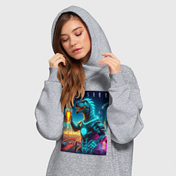Женское худи-платье Дино с кружкой пива в Мегаполисе - нейроарт, цвет: меланж — фото 2