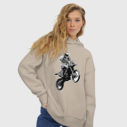 Толстовка оверсайз женская Мотокросс, цвет: миндальный — фото 2