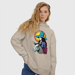 Толстовка оверсайз женская Ведьма и осел comic style, цвет: миндальный — фото 2