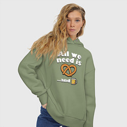 Толстовка оверсайз женская Крекеры и пиво, цвет: авокадо — фото 2